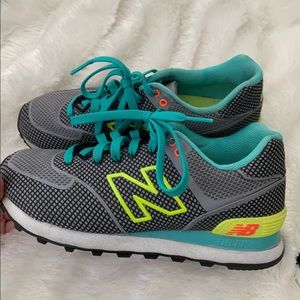 New balance tennis shoe sneaker